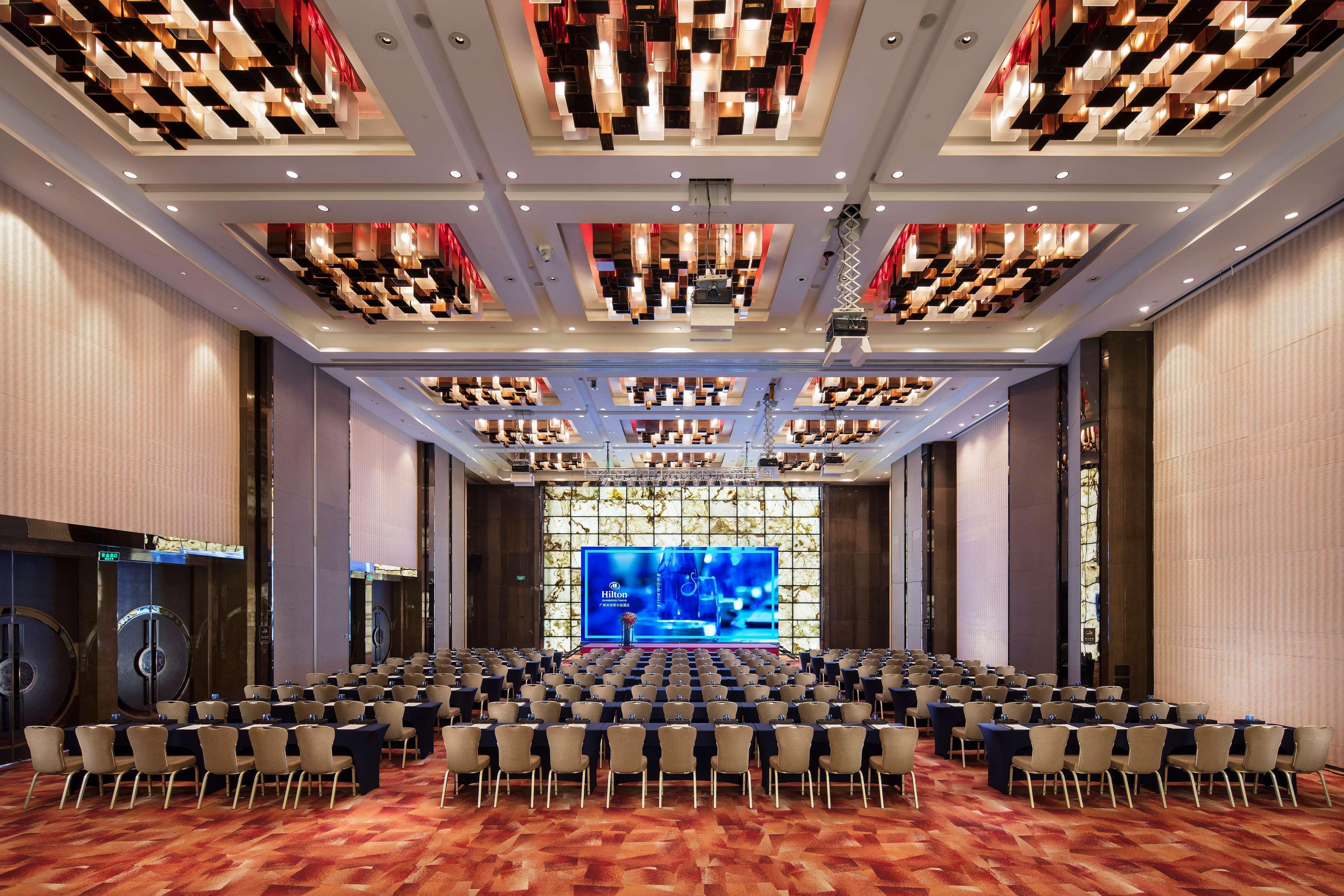 Hilton Guangzhou Tianhe - Free Shuttle Bus And Registration Counter Available During Canton Fair Period Eksteriør billede The Grand Ballroom