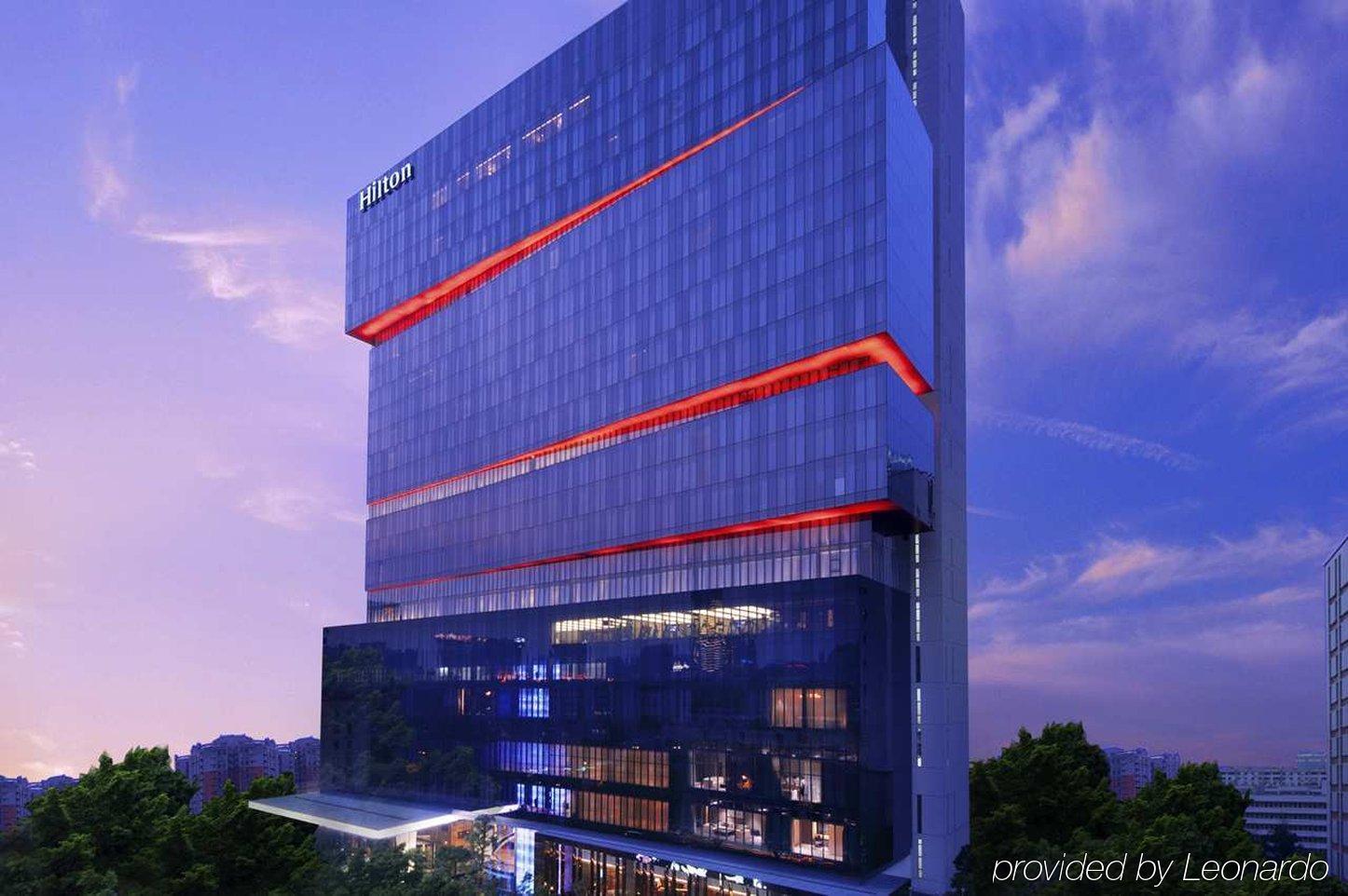 Hilton Guangzhou Tianhe - Free Shuttle Bus And Registration Counter Available During Canton Fair Period Eksteriør billede The hotel in 2016
